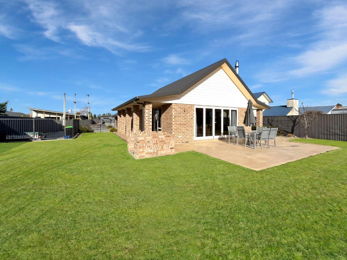Treat In Totara Drive Villa Twizel Exterior photo